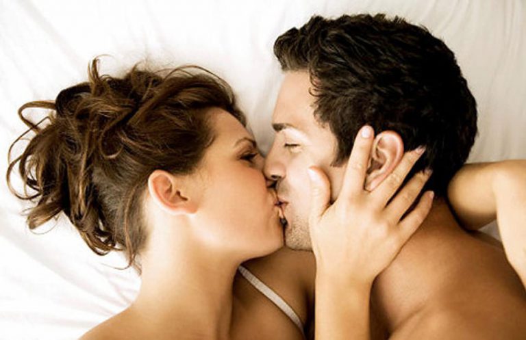 महिलाएं सेक्स के लिए किस तरह के  पुरुषों को पसंद करती हैं ….