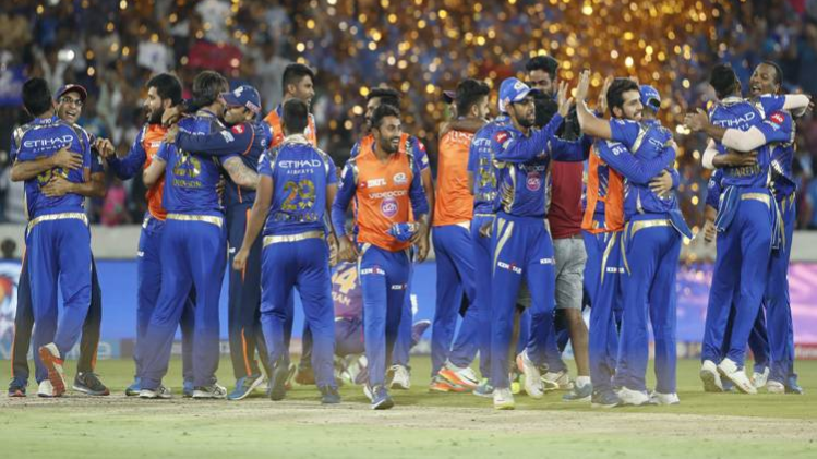 IPL10 FINAL: मुंबई बना आईपीएल 10 का बादशाह
