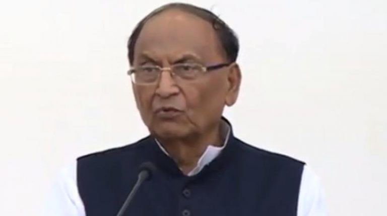 निजी सेवाओं में आरक्षण के फैसले का बीजेपी नेता सीपी ठाकुर ने किया विरोध