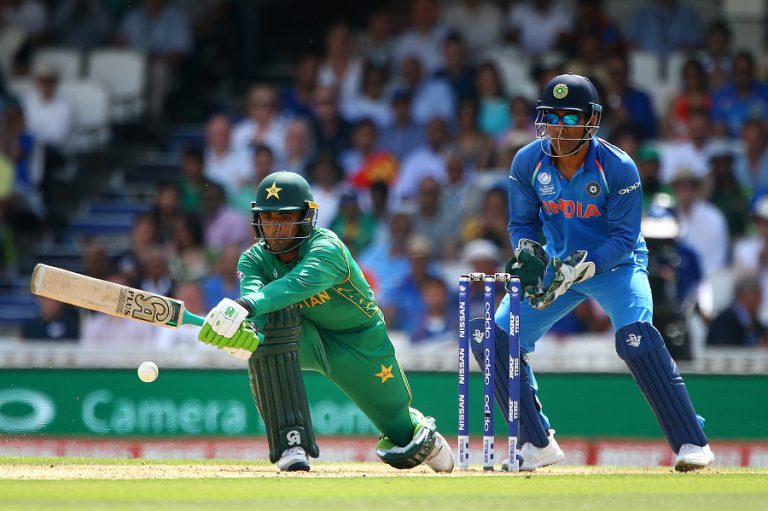 चैंपियंस ट्रॉफी फाइनल : पाकिस्तान से 180 रनों से हारा भारत