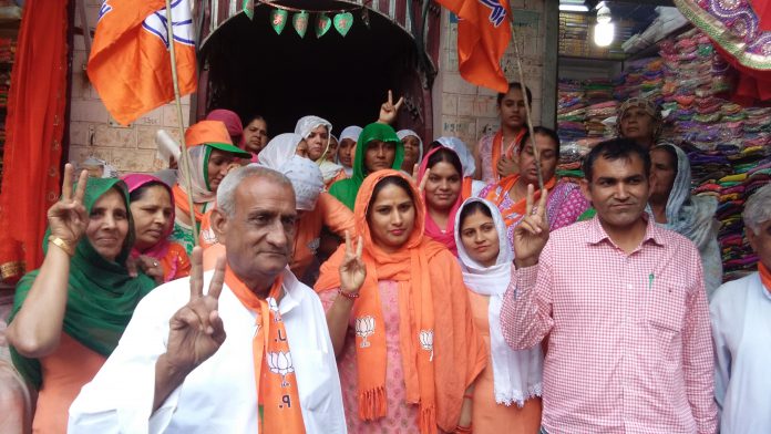 savita-khatri-from-narela