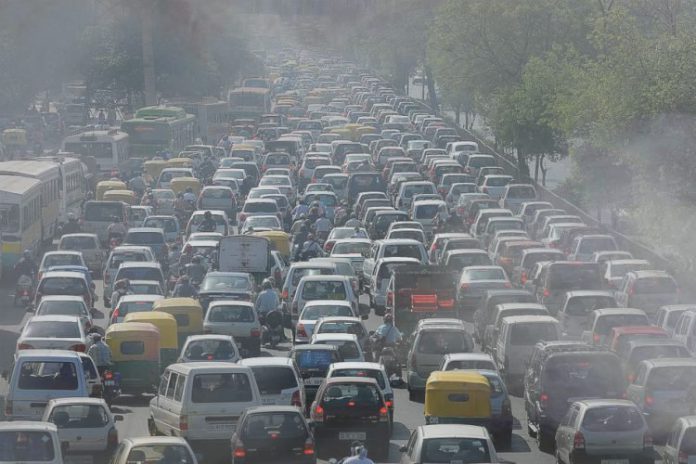 traffic-in-pollution-delhi